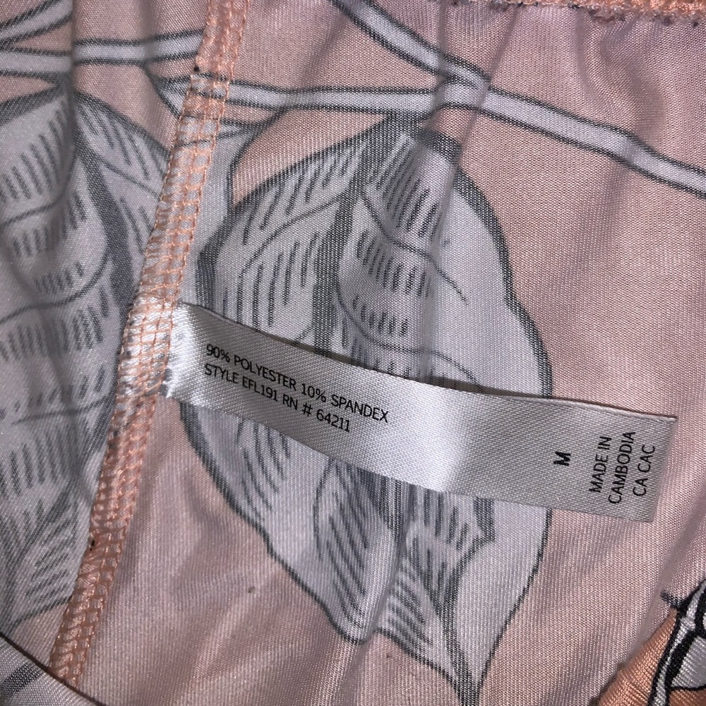 Orange, White, & Black Floral High Waist shorts size M - Picture 5 of 8